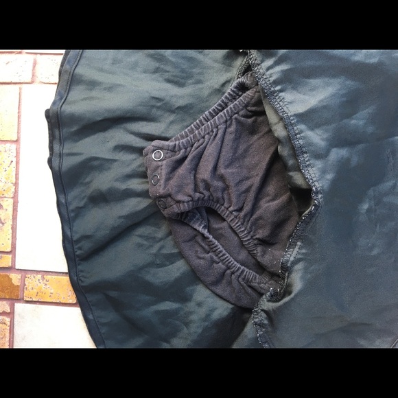 Skirts - Picture 5 of 6